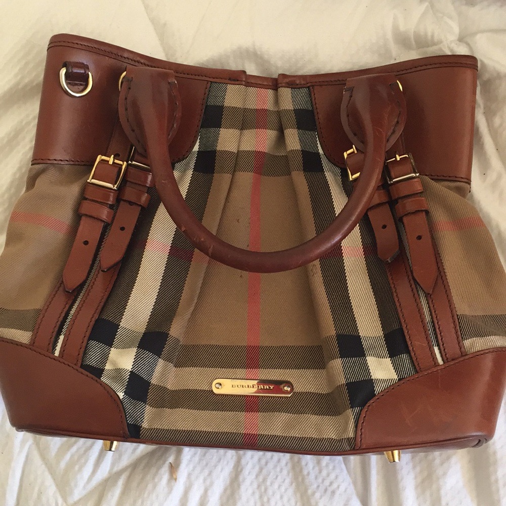 Authentic Medium Burberry Purse